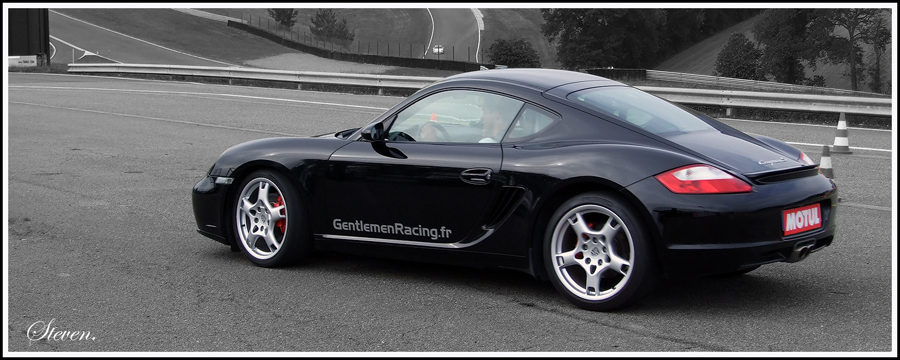 Porsche Cayman S (01).jpg